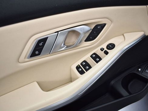 Used 2021 BMW 330e 330e iPerformance w/ Convenience Package image 9