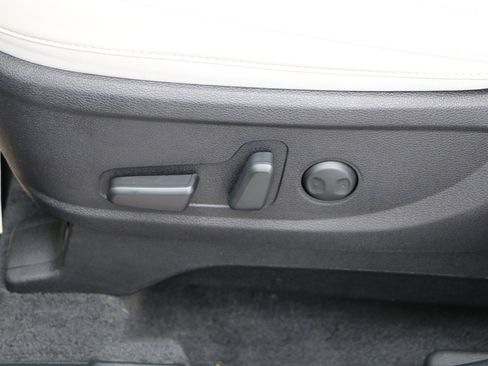 Used 2025 Kia Telluride S AWD/4WD image 27