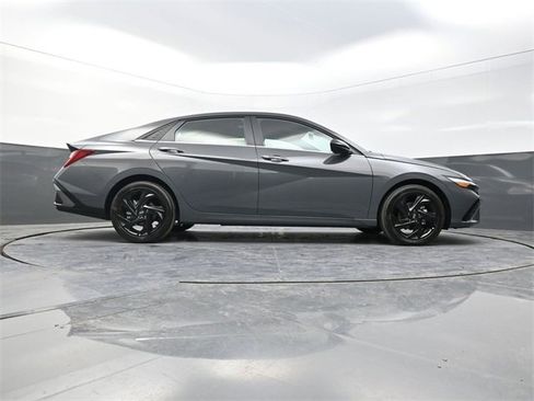 New 2026 Hyundai Elantra SEL Sport image 37