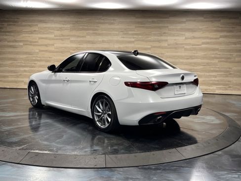 Used 2021 Alfa Romeo Giulia Ti w/ Nero Edizione image 20