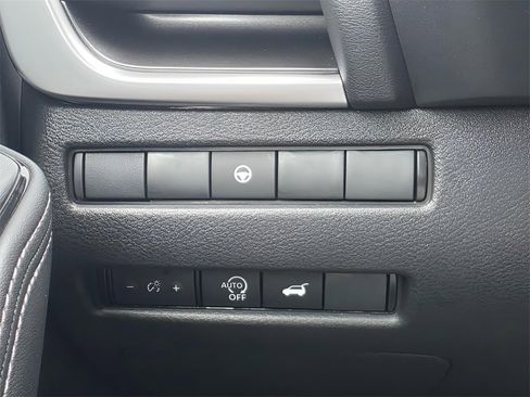 New 2026 Nissan Rogue SV w/ Cold Weather Package image 25