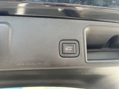 Used 2023 GMC Terrain Denali w/ LPO, Floor Liner Package AWD/4WD image 33