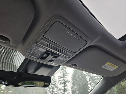 Used 2018 Honda Odyssey EX-L image 32