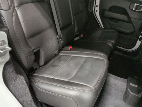 Certified 2020 Jeep Wrangler Unlimited Sahara image 21