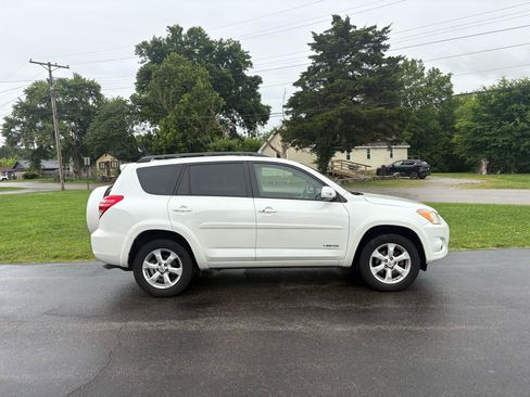 Used 2010 Toyota RAV4 Limited FWD image 6