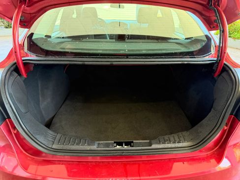 Used 2012 Ford Focus SE FWD image 21