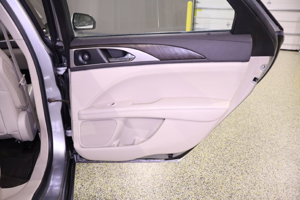 Used 2020 Lincoln MKZ Reserve FWD image 38