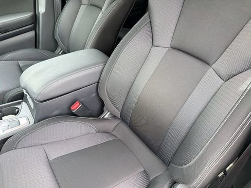 Used 2023 Subaru Ascent Premium w/ Convenience Package AWD/4WD image 15