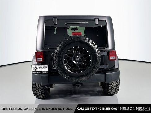 Used 2012 Jeep Wrangler Sport w/ Connectivity Group AWD/4WD image 6