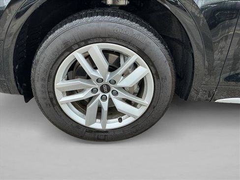 Used 2023 Audi Q5 2.0T Premium w/ Convenience Package AWD/4WD image 9