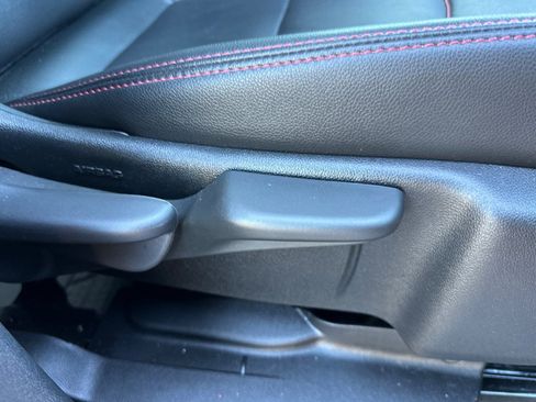 Used 2024 Chevrolet Equinox RS w/ RS Leather Package image 23