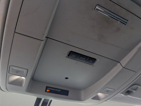 Used 2018 Chevrolet Silverado 1500 LT image 20