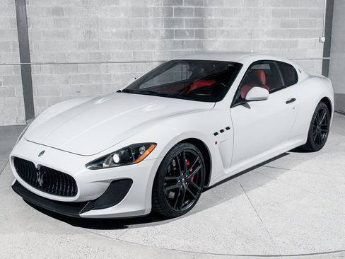 Used 2012 Maserati GranTurismo MC RWD image 5