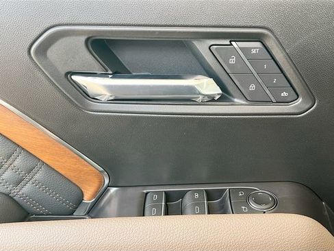 New 2026 GMC Canyon Denali image 13