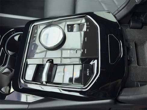 Used 2025 BMW 530i image 31