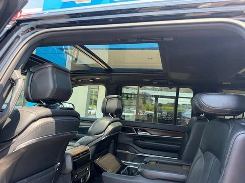 Used 2024 Jeep Grand Wagoneer L 4WD image 13