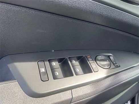 New 2026 Kia Sportage LX image 12