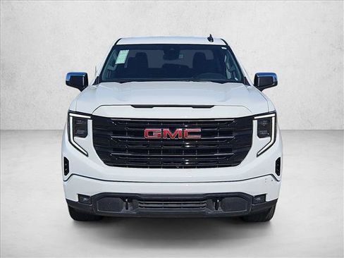 Used 2022 GMC Sierra 1500 Elevation AWD/4WD image 2
