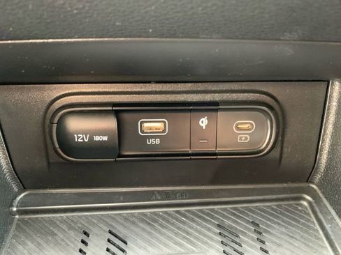 Used 2023 Kia Sportage EX image 17