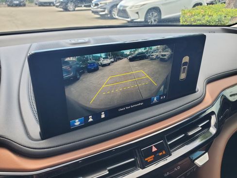 Used 2025 Acura MDX w/ Technology Package FWD image 30