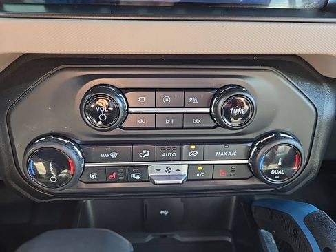 Used 2022 Ford Bronco Wildtrak AWD/4WD image 27