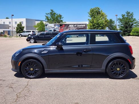 Used 2024 MINI Cooper SE FWD image 2