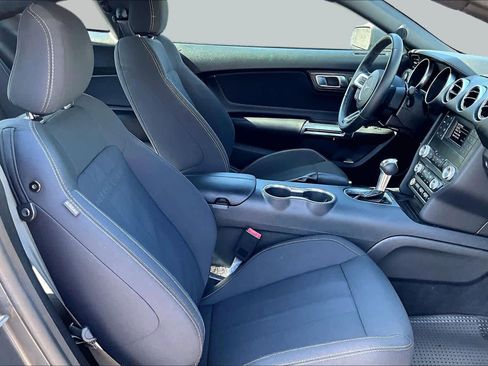 Used 2021 Ford Mustang Coupe RWD image 12