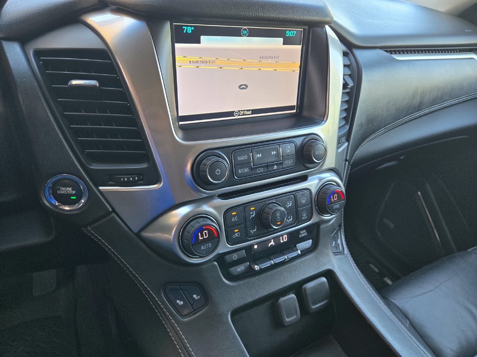 Used 2019 Chevrolet Tahoe LT AWD/4WD image 16