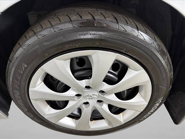 Used 2025 Toyota Corolla LE FWD image 11