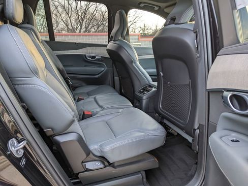 Certified 2024 Volvo XC90 T8 Ultimate w/ Protection Package Premier image 25