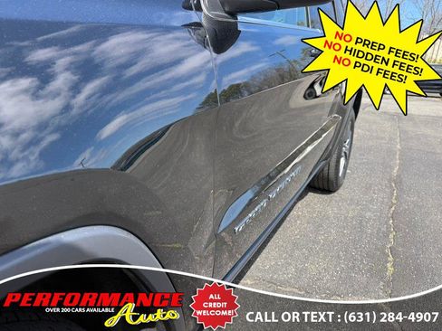 Used 2018 Jeep Grand Cherokee Limited image 14