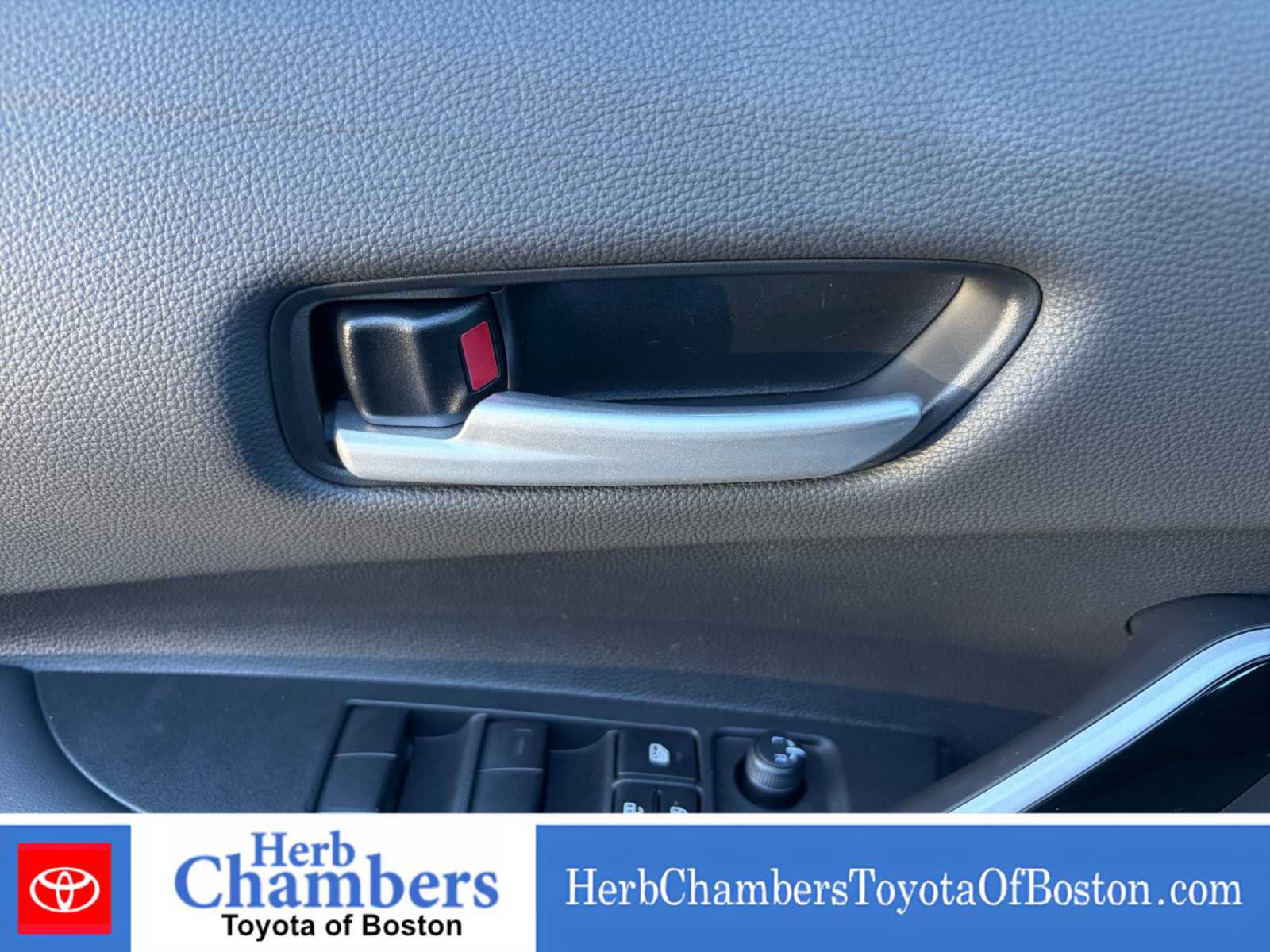 Used 2026 Toyota Corolla XSE FWD image 14