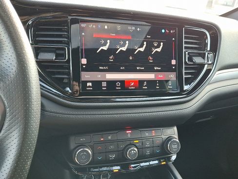 Used 2022 Dodge Durango GT image 17