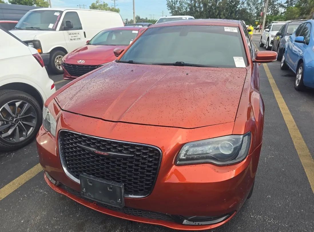 Used 2021 Chrysler 300 S RWD image 2