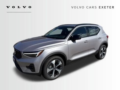 New 2026 Volvo XC40 B5 Plus w/ Protection Package Premier AWD/4WD image 2