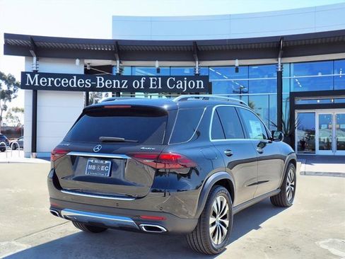 Used 2025 Mercedes-Benz GLE 450 4MATIC image 3