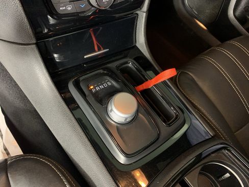 Used 2022 Chrysler 300 S RWD image 25