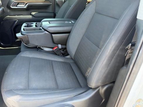 Used 2024 Chevrolet Silverado 1500 LT AWD/4WD image 20