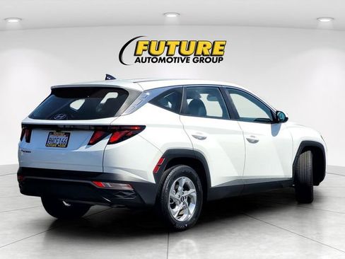 Used 2023 Hyundai Tucson SE image 4