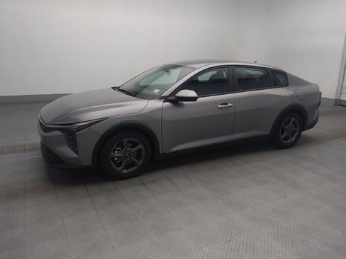 Used 2025 Kia K4 FWD image 2
