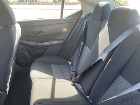 Used 2025 Nissan Sentra SV image 38