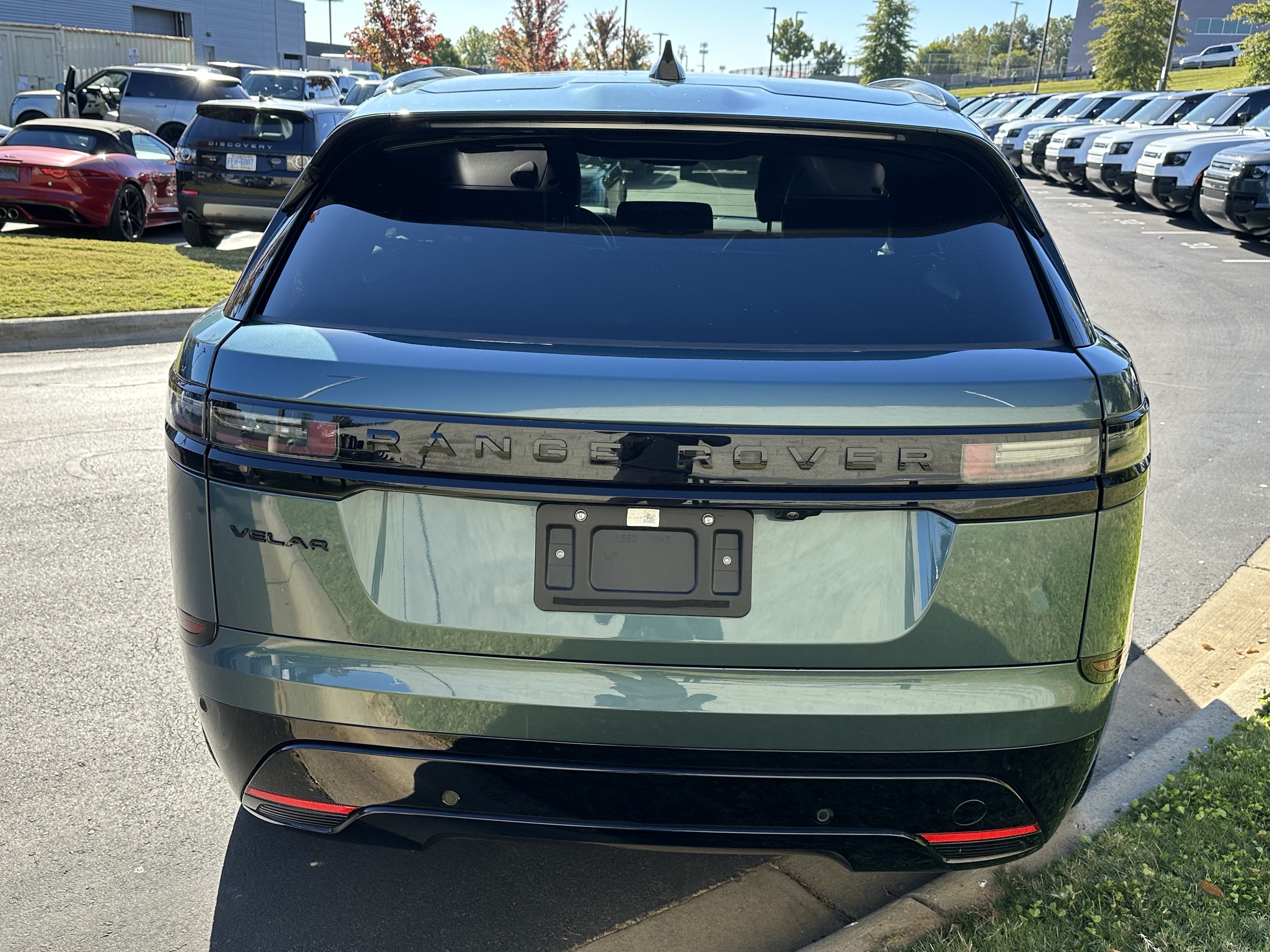 Certified 2026 Land Rover Range Rover Velar Dynamic SE AWD/4WD image 7