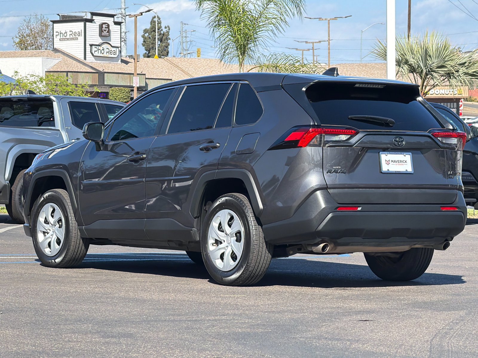 Used 2025 Toyota RAV4 LE AWD/4WD image 3