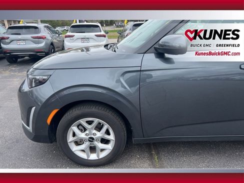 Used 2024 Kia Soul LX w/ Option Group 015 FWD image 15