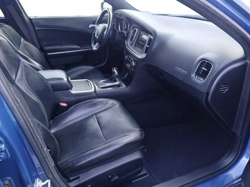 Used 2021 Dodge Charger SXT w/ Leather Interior Group RWD image 24