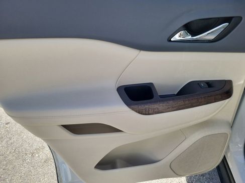 Used 2020 GMC Acadia Denali w/ Trailering Package image 17