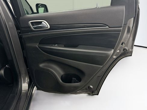 Used 2019 Jeep Grand Cherokee Limited AWD/4WD image 33