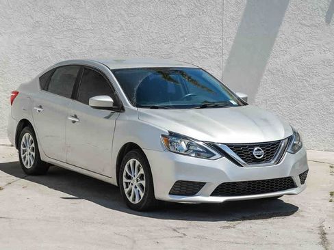 Used 2017 Nissan Sentra S FWD image 3