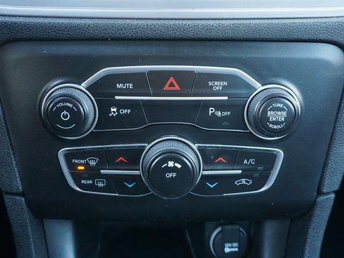 Used 2023 Dodge Charger SXT image 11