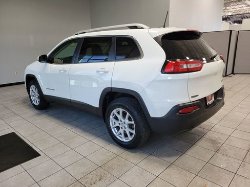 Used 2018 Jeep Cherokee Latitude Plus image 49